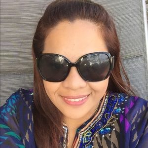 Meet your Posher, Sheina